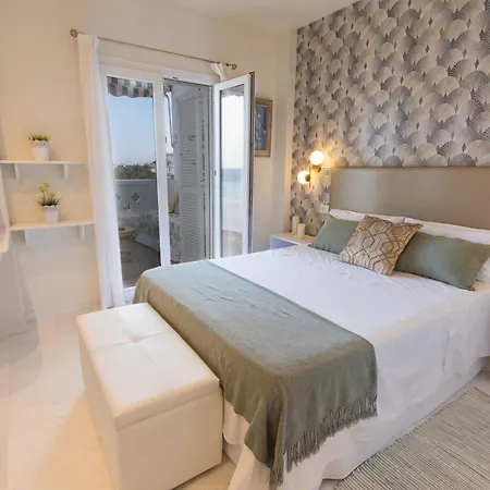 Apartamento Primera Linea De Playa En Puerto Banús Marbella
