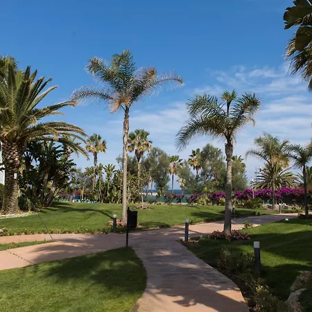 아파트 Primera Linea De Playa En Puerto Banus