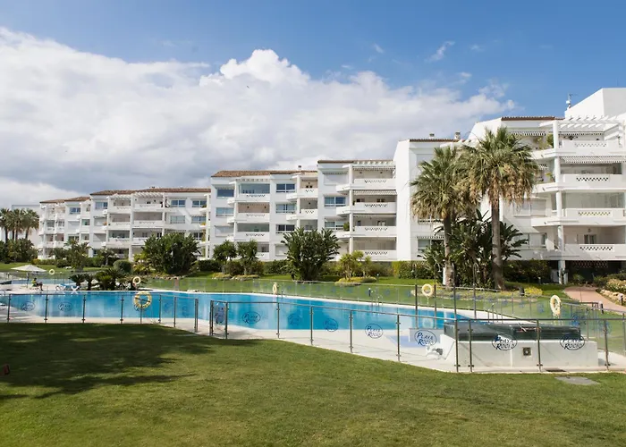 Primera Linea De Playa En Puerto Banus 아파트 마르베야