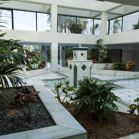 Apartament Primera Linea De Playa En Puerto Banus *